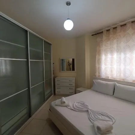 아파트 Kevin's Vlorë
